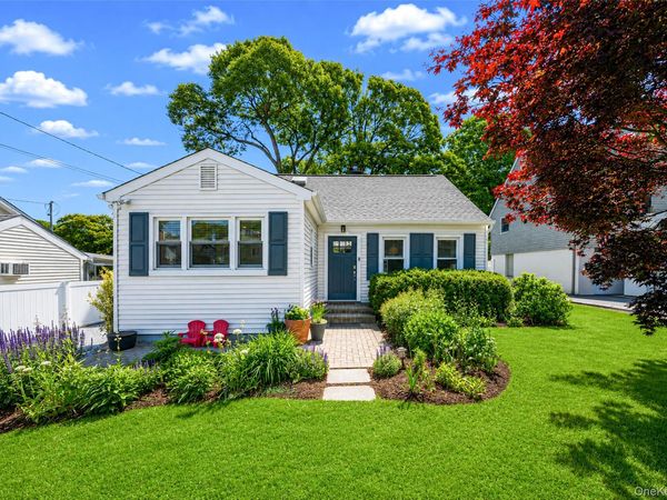 7 Spruce Drive, East Northport, NY 11731