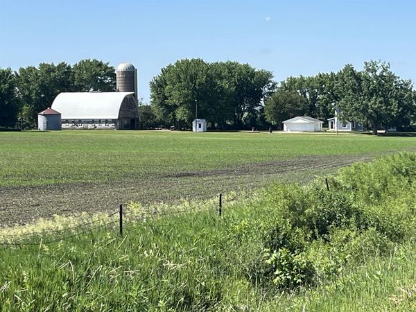 18207 X Avenue, Dike, IA 50624