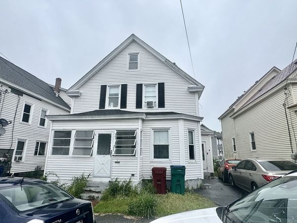 225 White St, Lowell, MA 01854