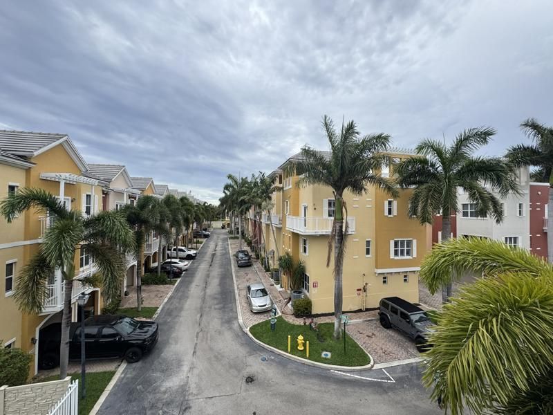 2351 Vintage Drive, Unit 2351, Lighthouse Point, FL 33064 Photo