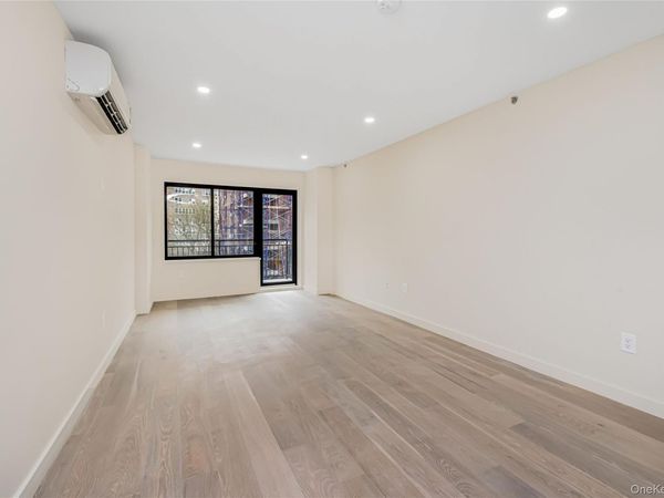 3641 johnson Avenue , Bronx, NY 10463