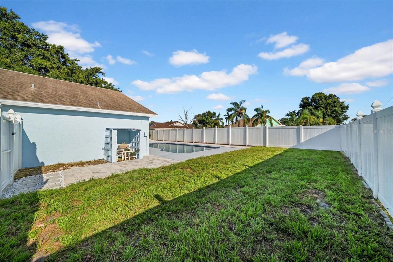 2020 58th Avenue S, Saint Petersburg, FL 33712 Photo