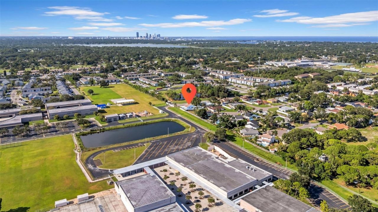 2020 58th Avenue S, Saint Petersburg, FL 33712 Photo