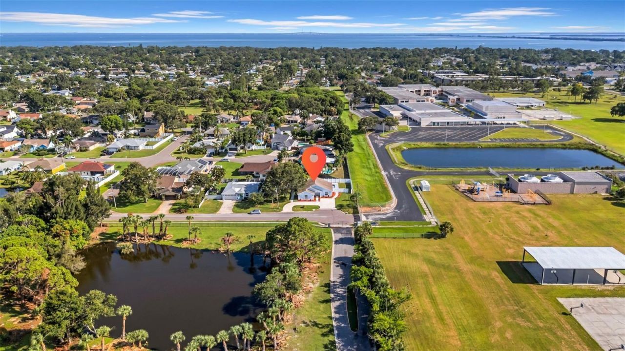 2020 58th Avenue S, Saint Petersburg, FL 33712 Photo