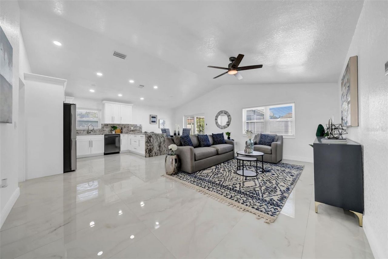 2020 58th Avenue S, Saint Petersburg, FL 33712 Photo