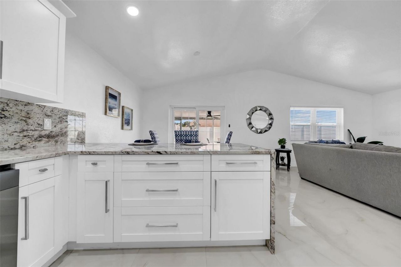 2020 58th Avenue S, Saint Petersburg, FL 33712 Photo