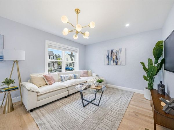 30 Arnold St, Unit 2, Quincy, MA 02169