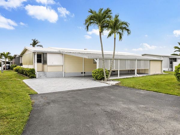 50018 Hacha Bay, Boynton Beach, FL 33436
