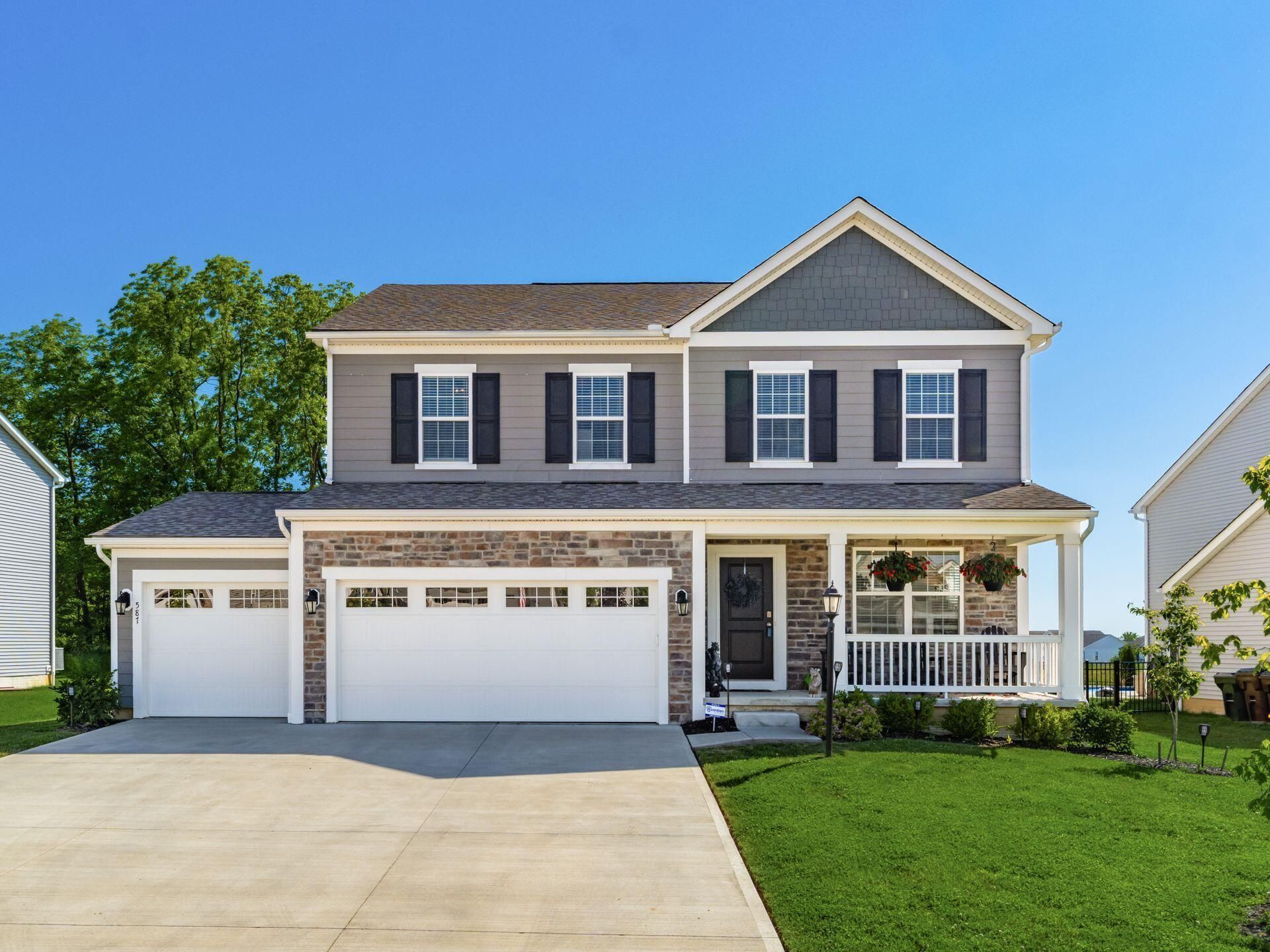 587 Courtright Drive E, Pickerington, OH 43147 Main Photo