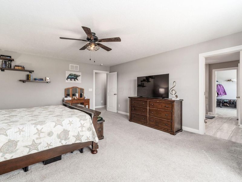 587 Courtright Drive E, Pickerington, OH 43147 Photo 5