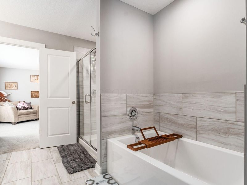 587 Courtright Drive E, Pickerington, OH 43147 Photo 6