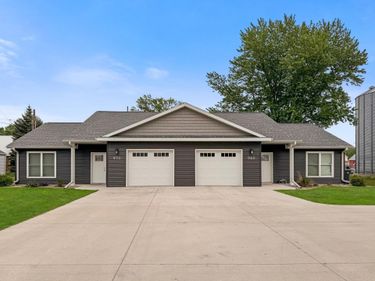950 W 1st Avenue , Edgerton, MN 56128