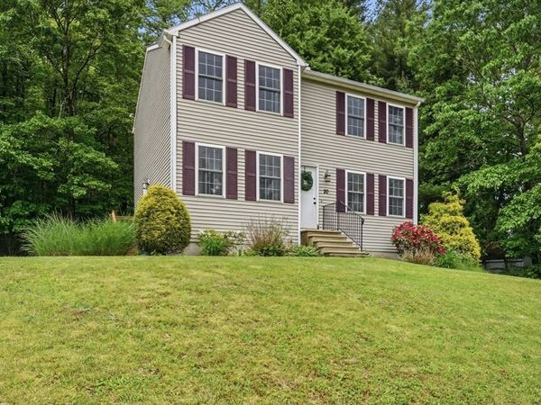 20 Quail Run, Southbridge, MA 01550
