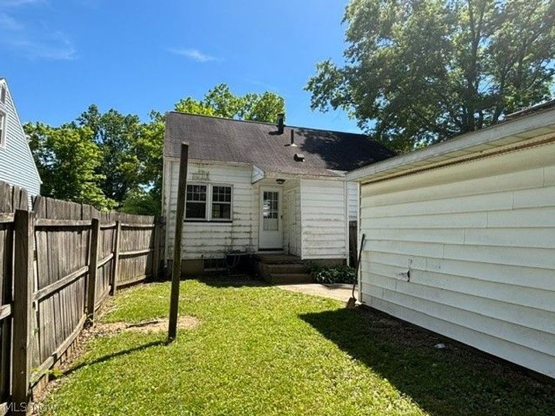 2378 Linda Drive NW, Warren, OH 44485 Photo 22