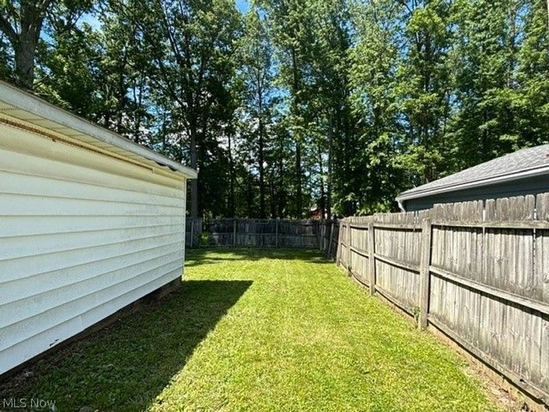 2378 Linda Drive NW, Warren, OH 44485 Photo 4