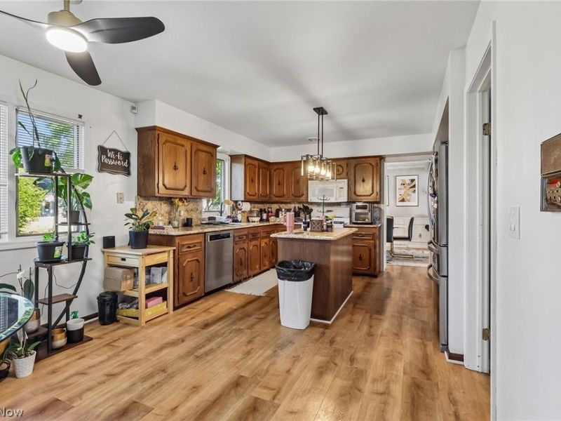 691 Davidson Drive, Highland Heights, OH 44143 Photo 13