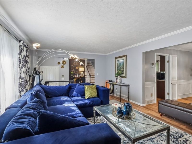 691 Davidson Drive, Highland Heights, OH 44143 Photo 7
