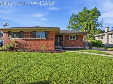 28531 Sunnydale Street, Livonia, MI 48154