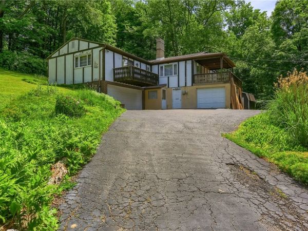 370 Northern Pike , Pittsburgh, PA 15235