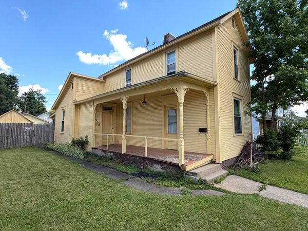 518 Oakwood Avenue , Lancaster, OH 43130