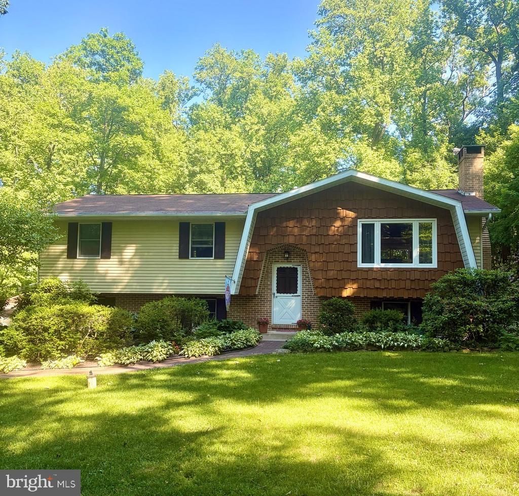 107 LONE PINE ROAD, BARTO, PA 19504