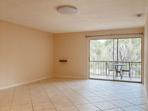 872 SW 9th Street Circle, Unit 201, Boca Raton, FL 33486