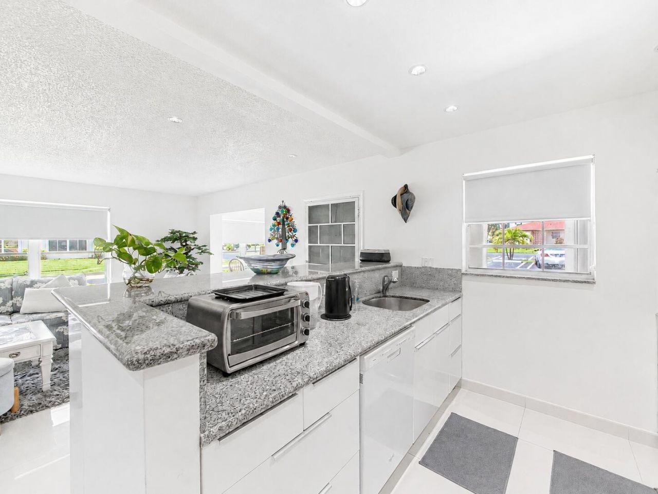 4580 NW 3rd Street, Unit D, Delray Beach, FL 33445 Photo