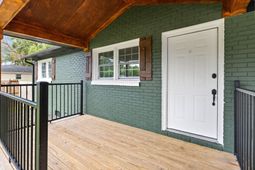 1907 Hazelwood Drive photo 4