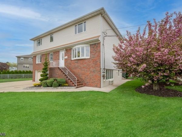 2 Millo Pl, Unit 1, Little Ferry, NJ 07643