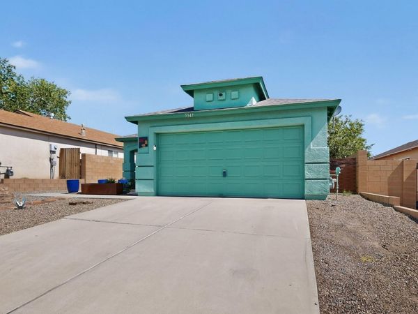 5947 Canis Avenue NW, Albuquerque, NM 87114