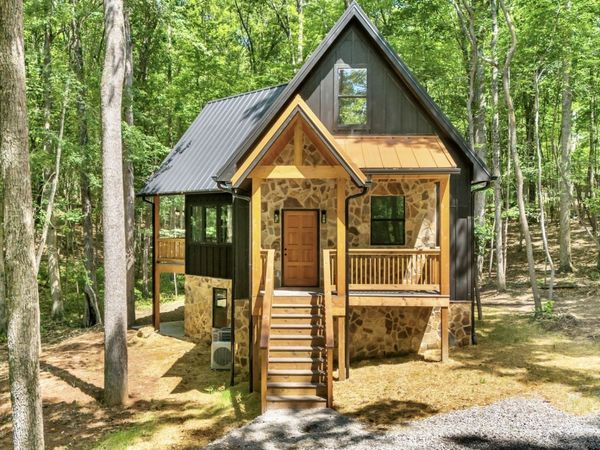 2451 Clifftops Ave , Monteagle, TN 37356