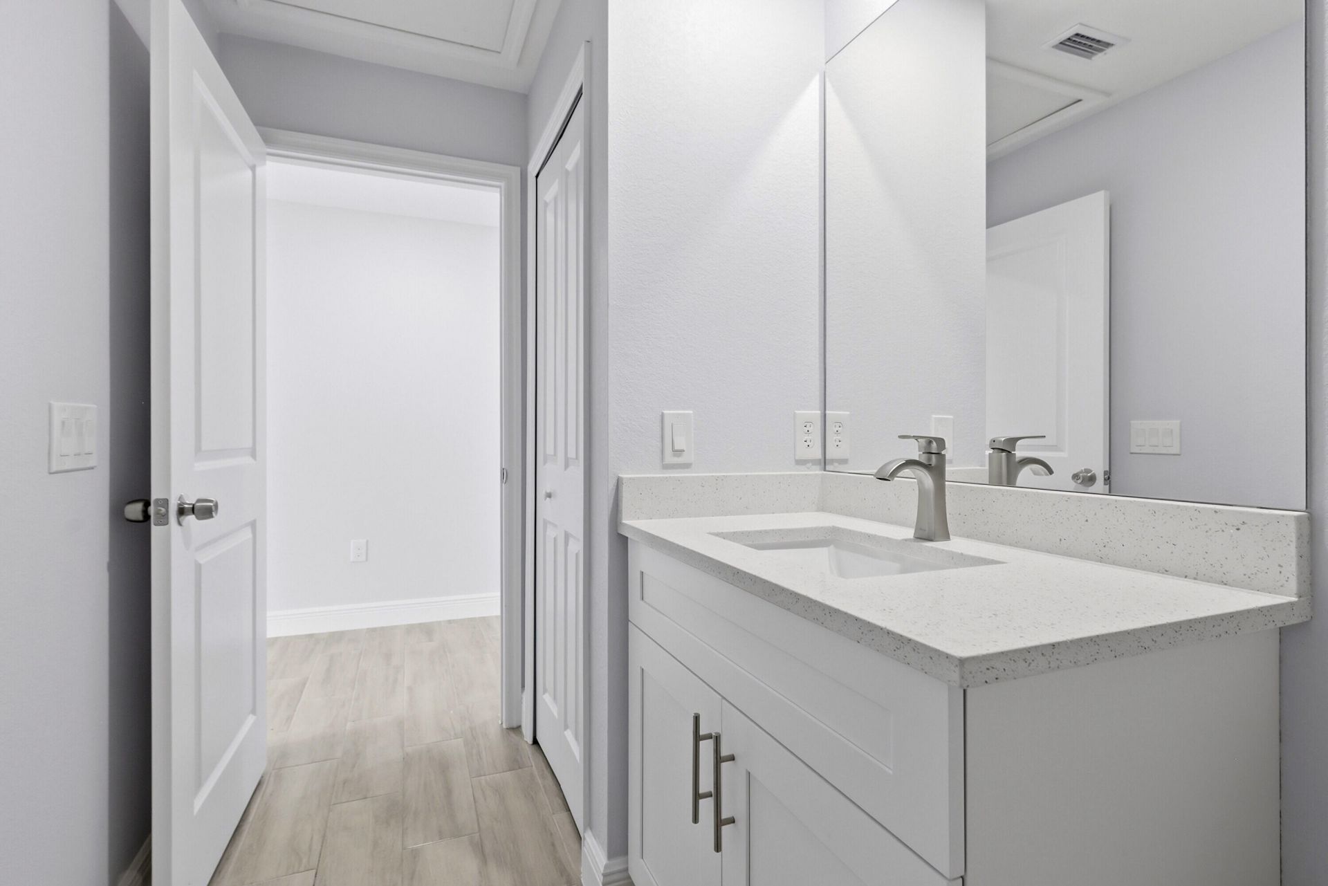 2955 Dunbar Street, Unit B, Fort Myers, FL 33916 Photo