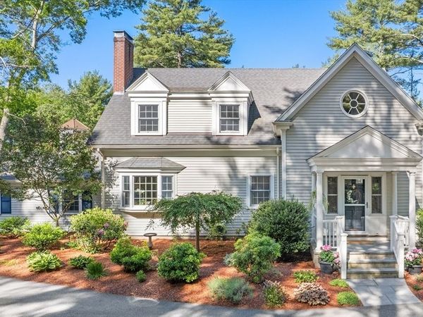 2 Woodridge Rd, Dover, MA 02030