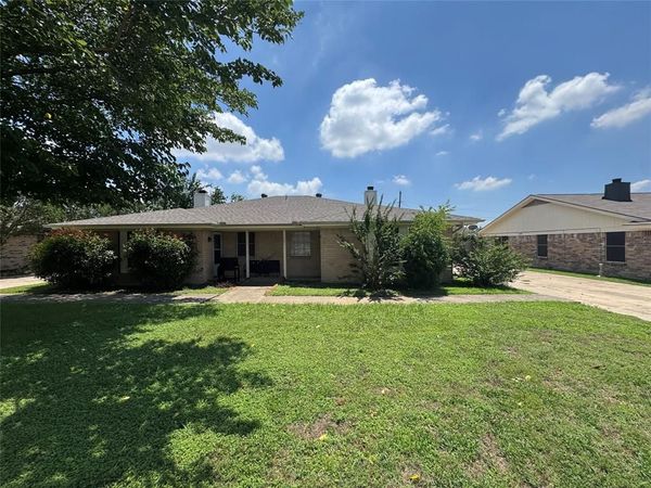 7704 Jennifer Lane, North Richland Hills, TX 76182