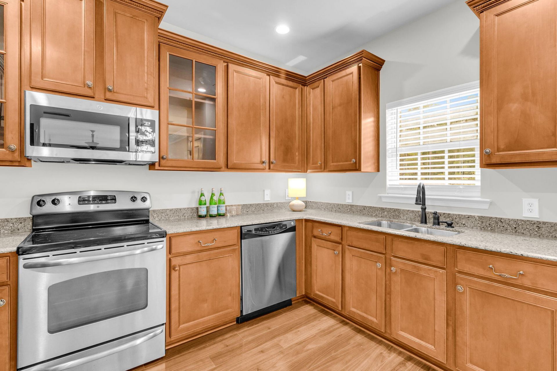 136 Mayfield Drive Photo 12