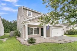 136 Mayfield Drive photo 4