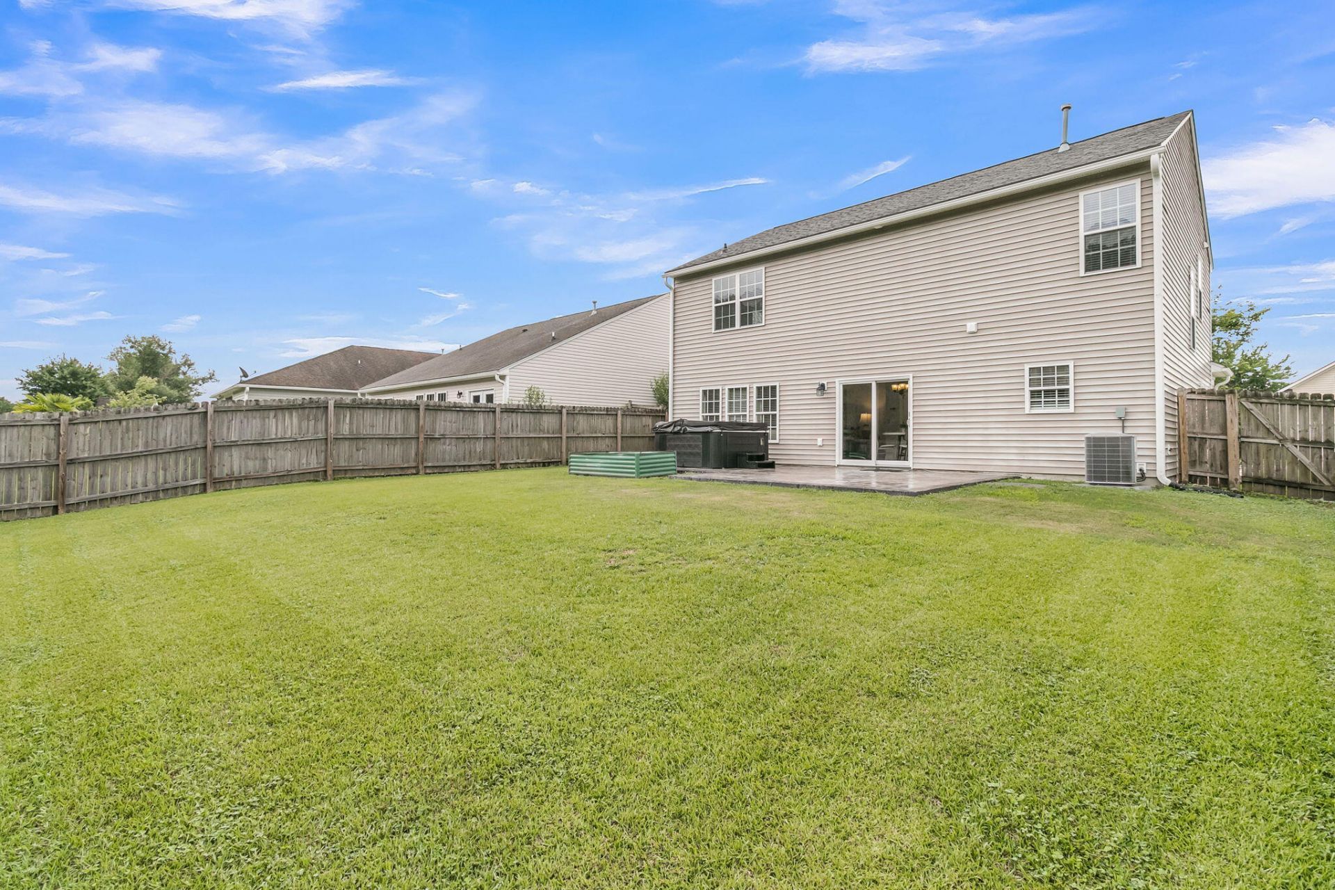 136 Mayfield Drive Photo 36