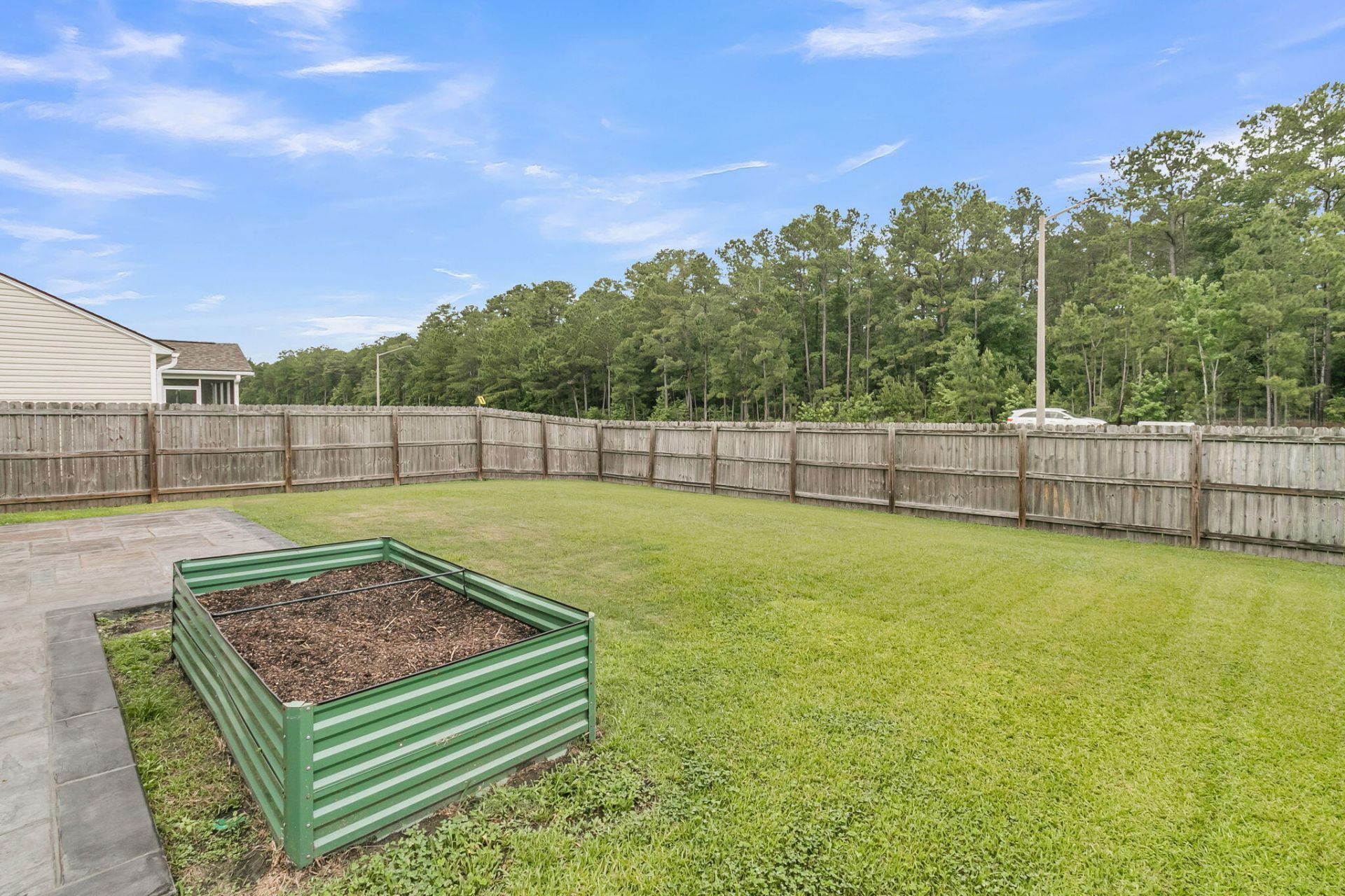 136 Mayfield Drive Photo 38
