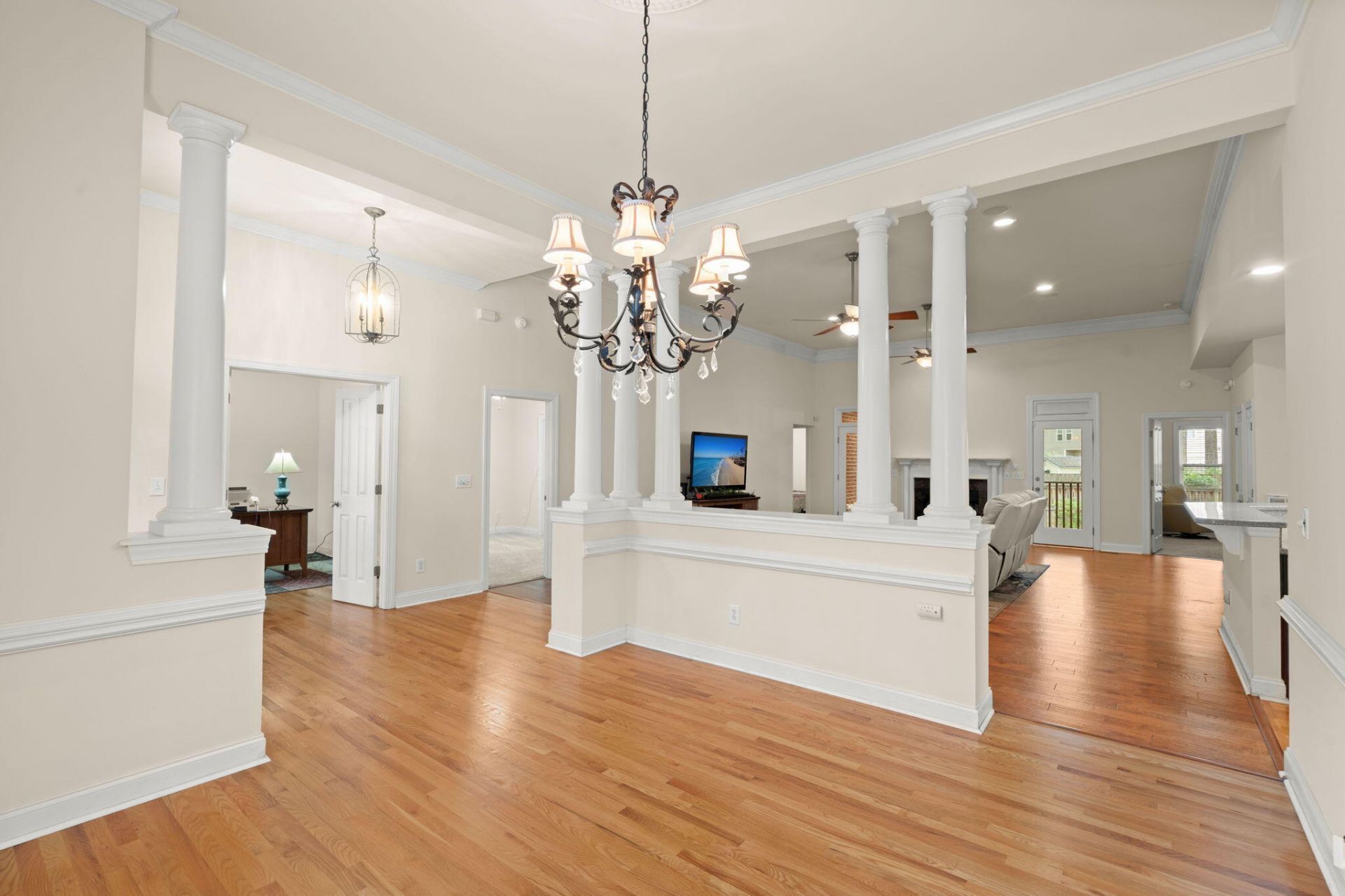 8789 Laurel Grove Lane Photo 10