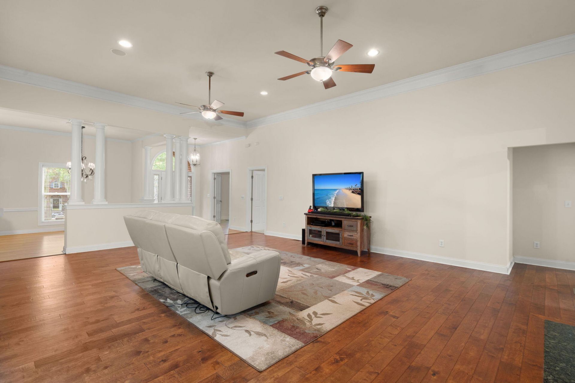 8789 Laurel Grove Lane Photo 13