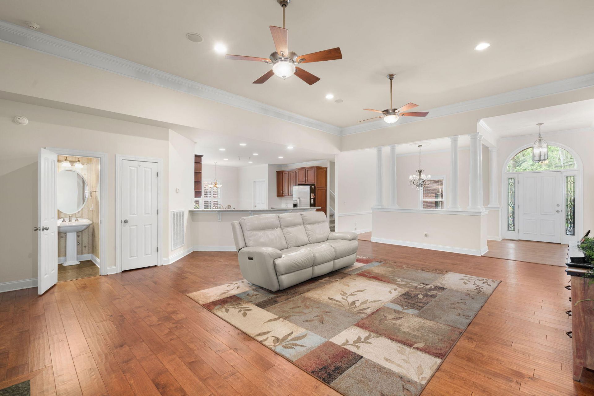 8789 Laurel Grove Lane Photo 14