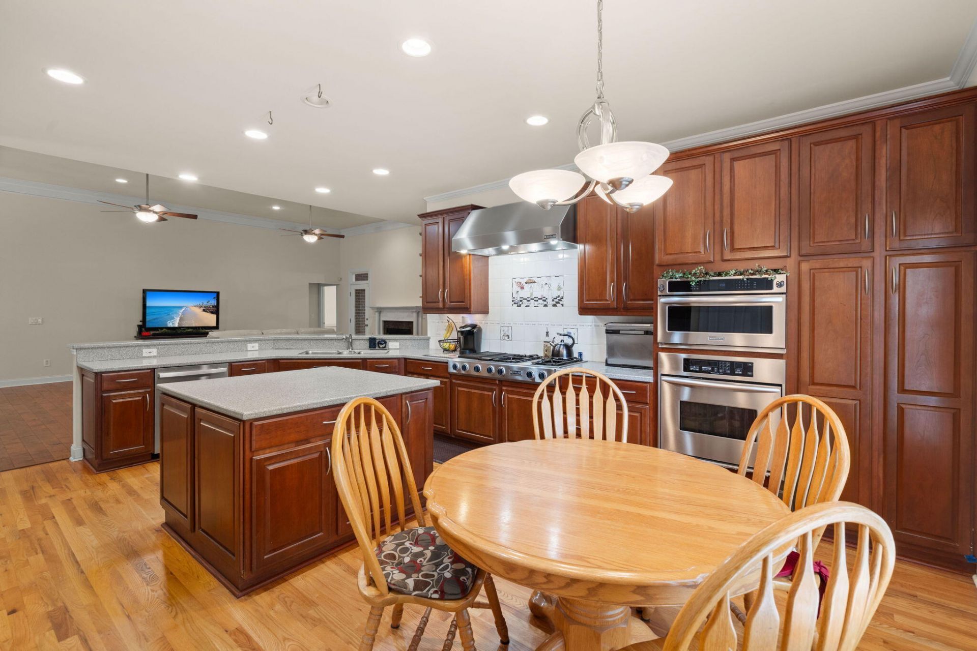 8789 Laurel Grove Lane Photo 21