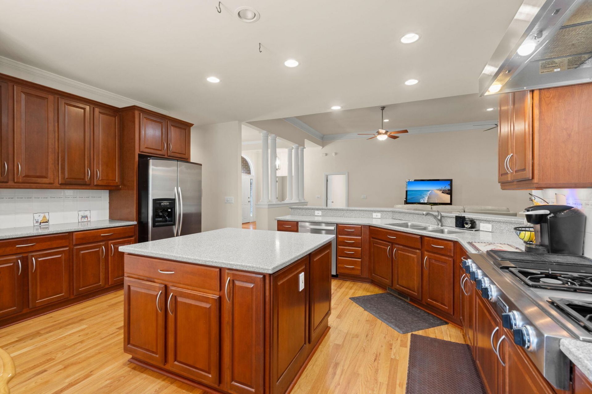 8789 Laurel Grove Lane Photo 22