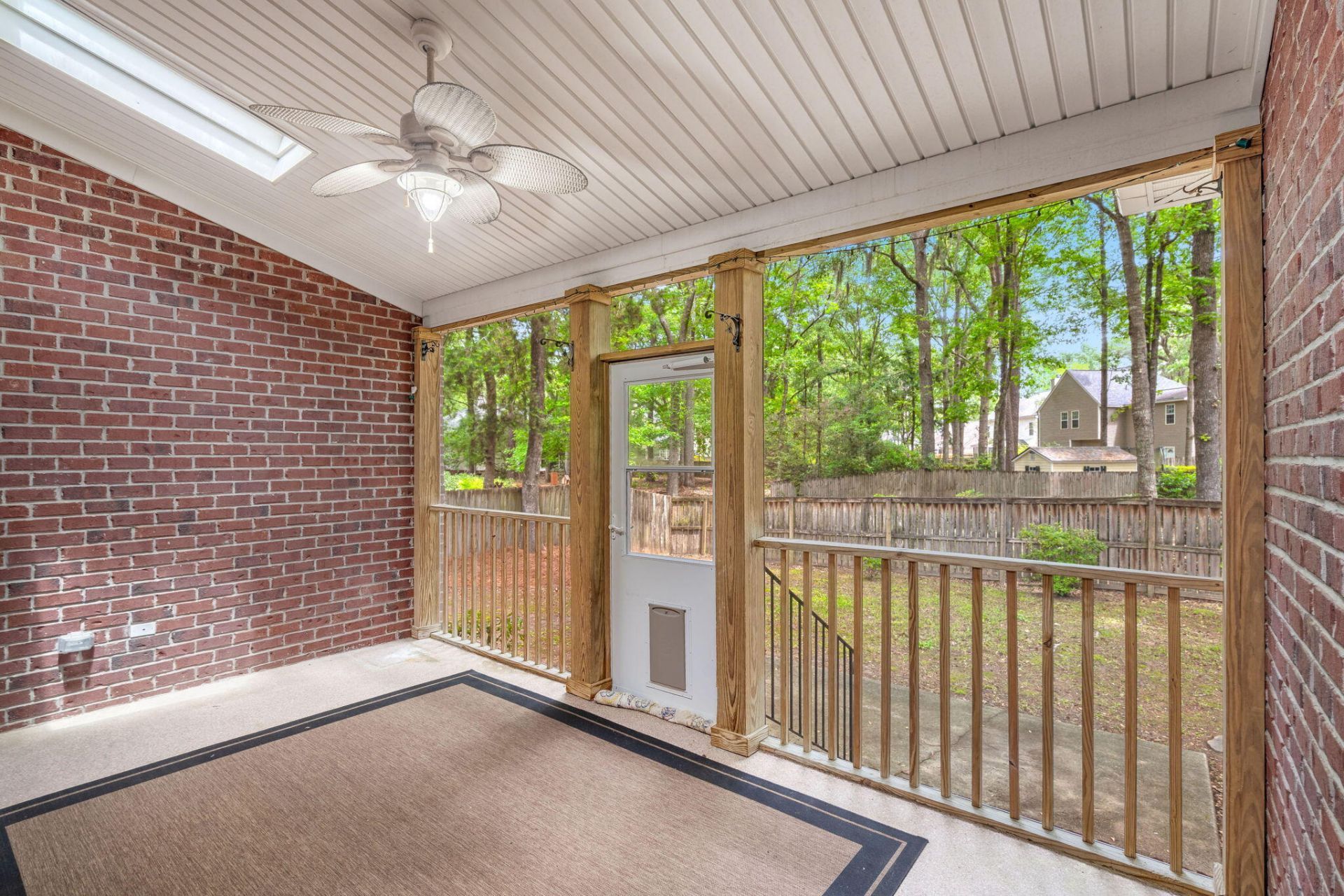 8789 Laurel Grove Lane Photo 35