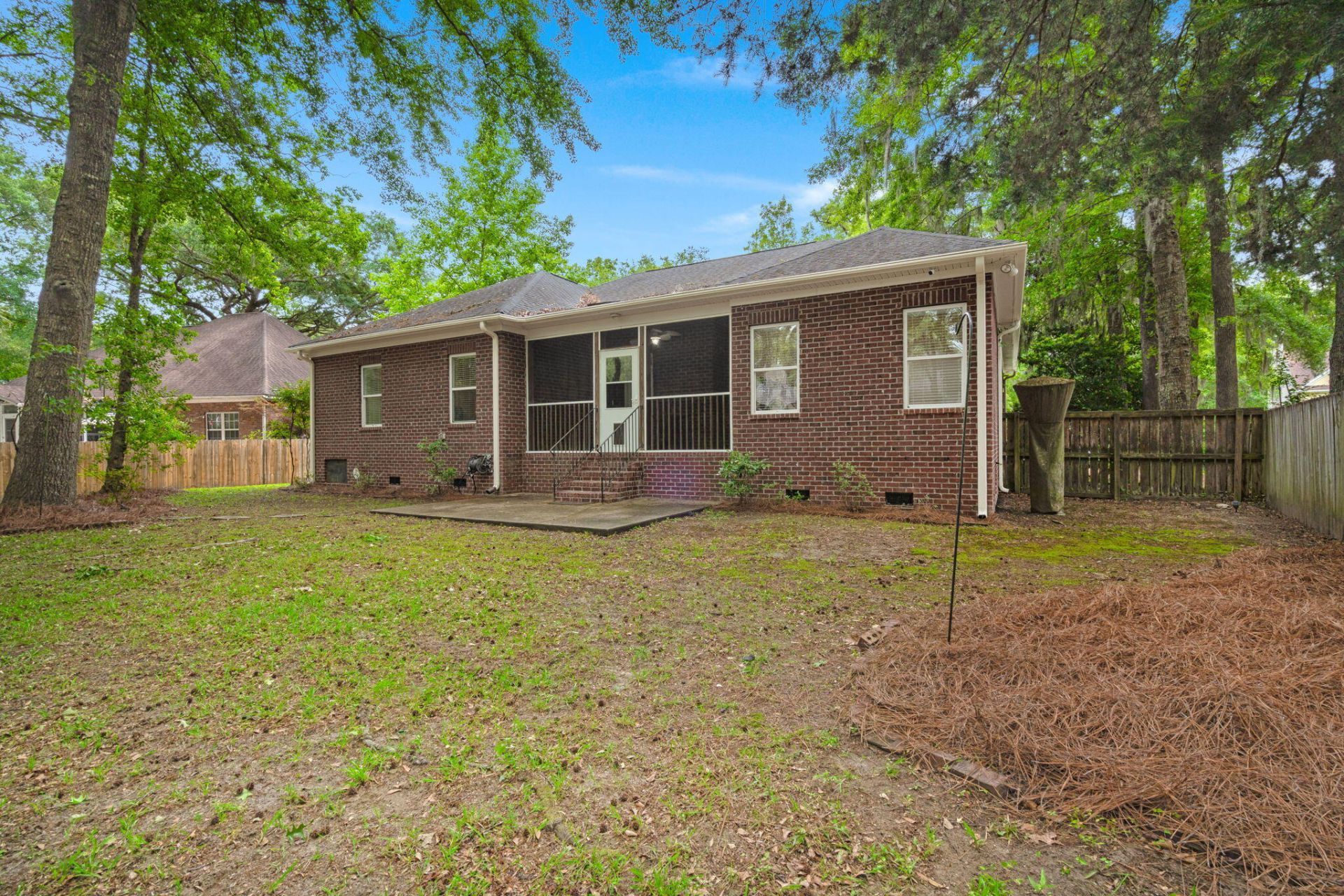 8789 Laurel Grove Lane Photo 36