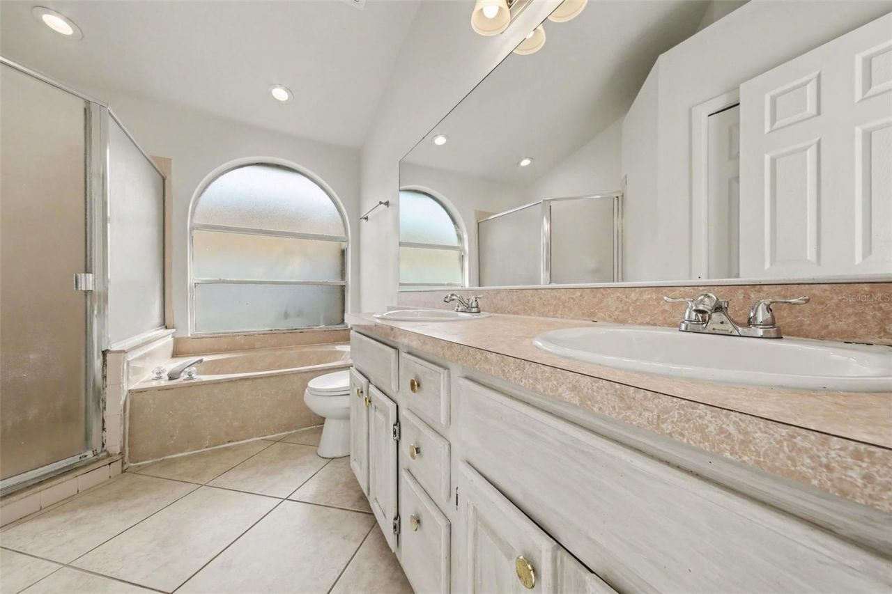 11040 NW Fairhaven Way , Orlando, FL 32825 Photo