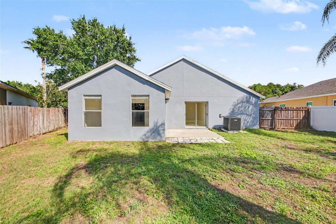 11040 NW Fairhaven Way , Orlando, FL 32825 Photo
