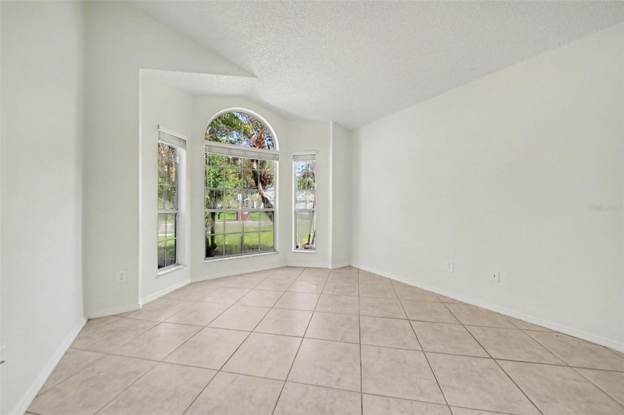 11040 NW Fairhaven Way , Orlando, FL 32825 Photo