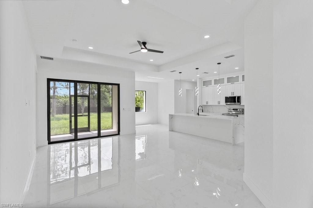 811 Rush Ave, Lehigh Acres, FL 33972 Photo