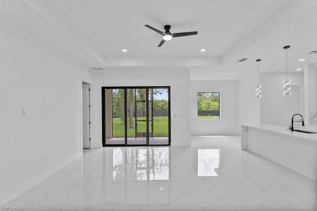 811 Rush Ave, Lehigh Acres, FL 33972 Photo
